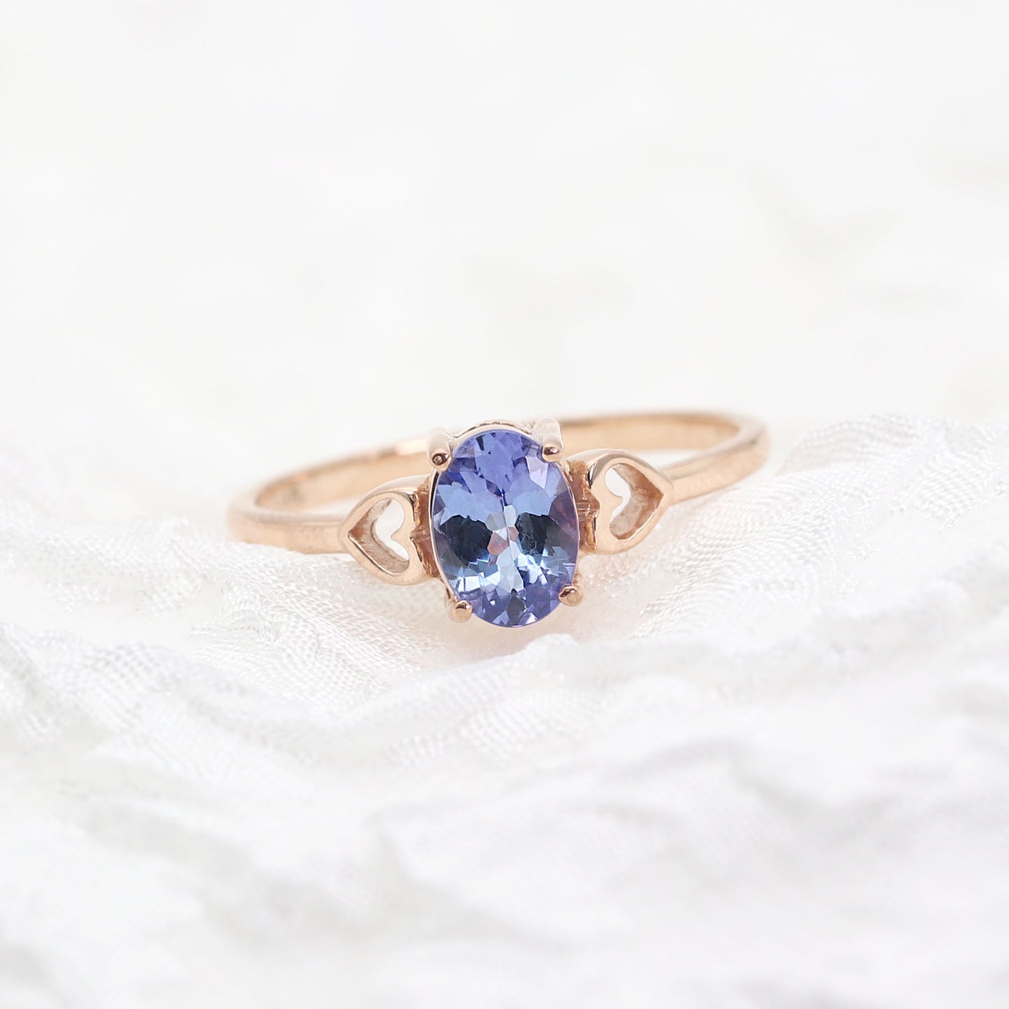 14K OVAL TANZANITE DOUBLE HEART RING