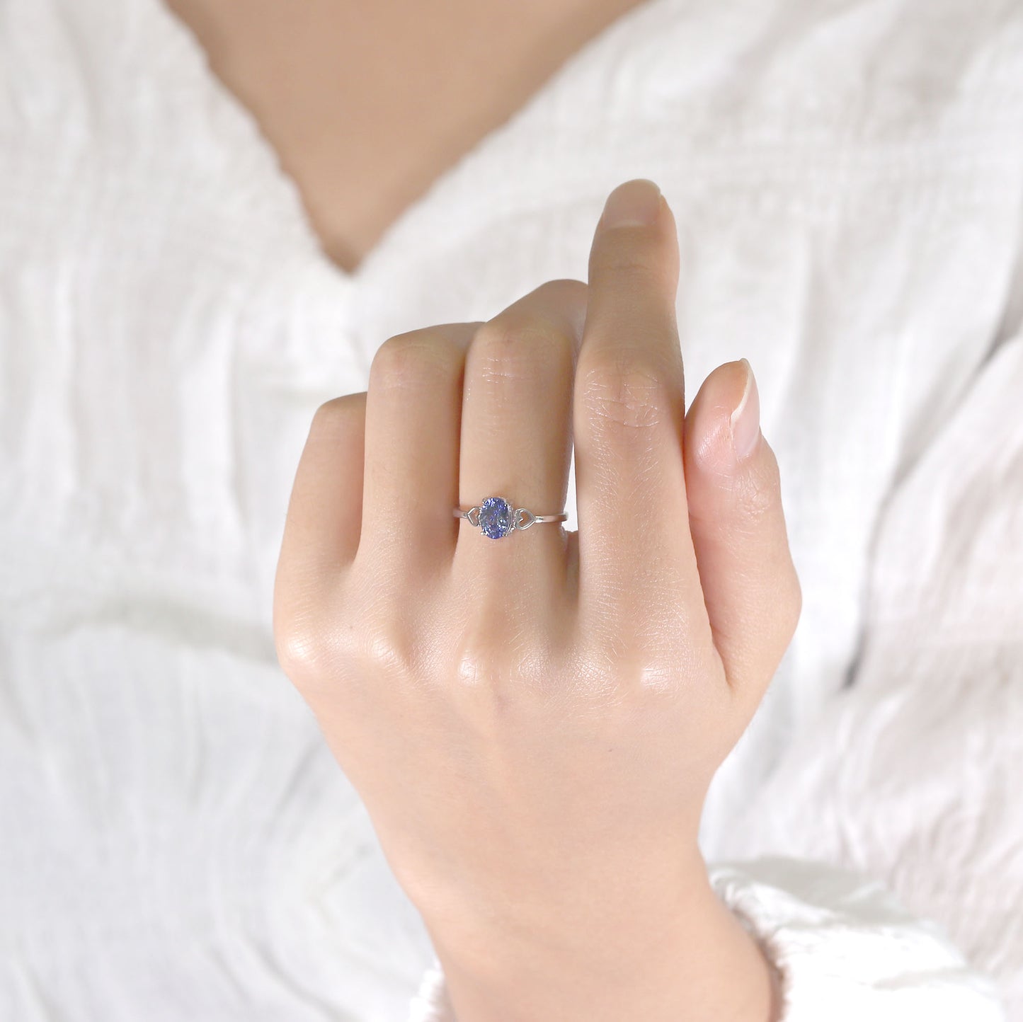 14K OVAL TANZANITE DOUBLE HEART RING