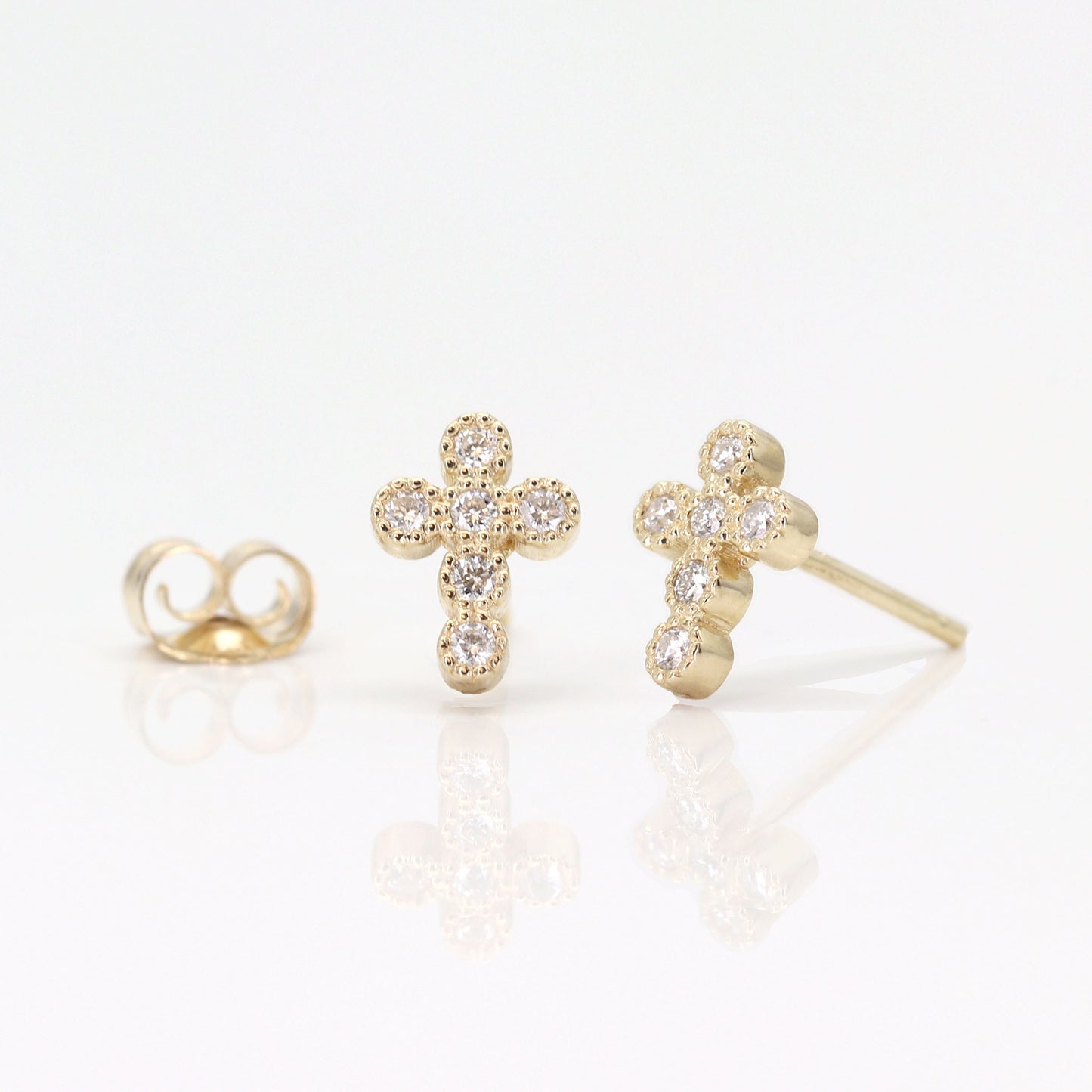 14K DIAMOND CROSS STUD EARRING