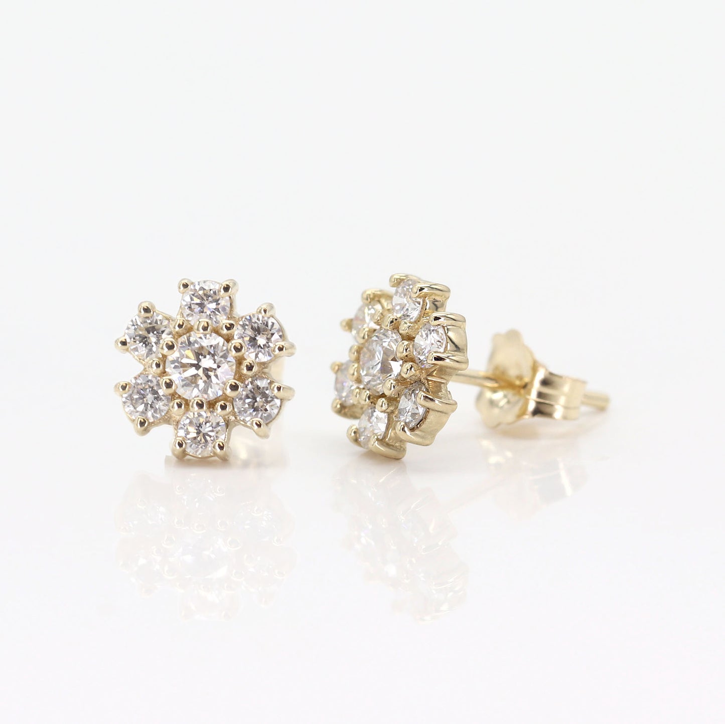 14K DIAMOND FLOWER EARRING