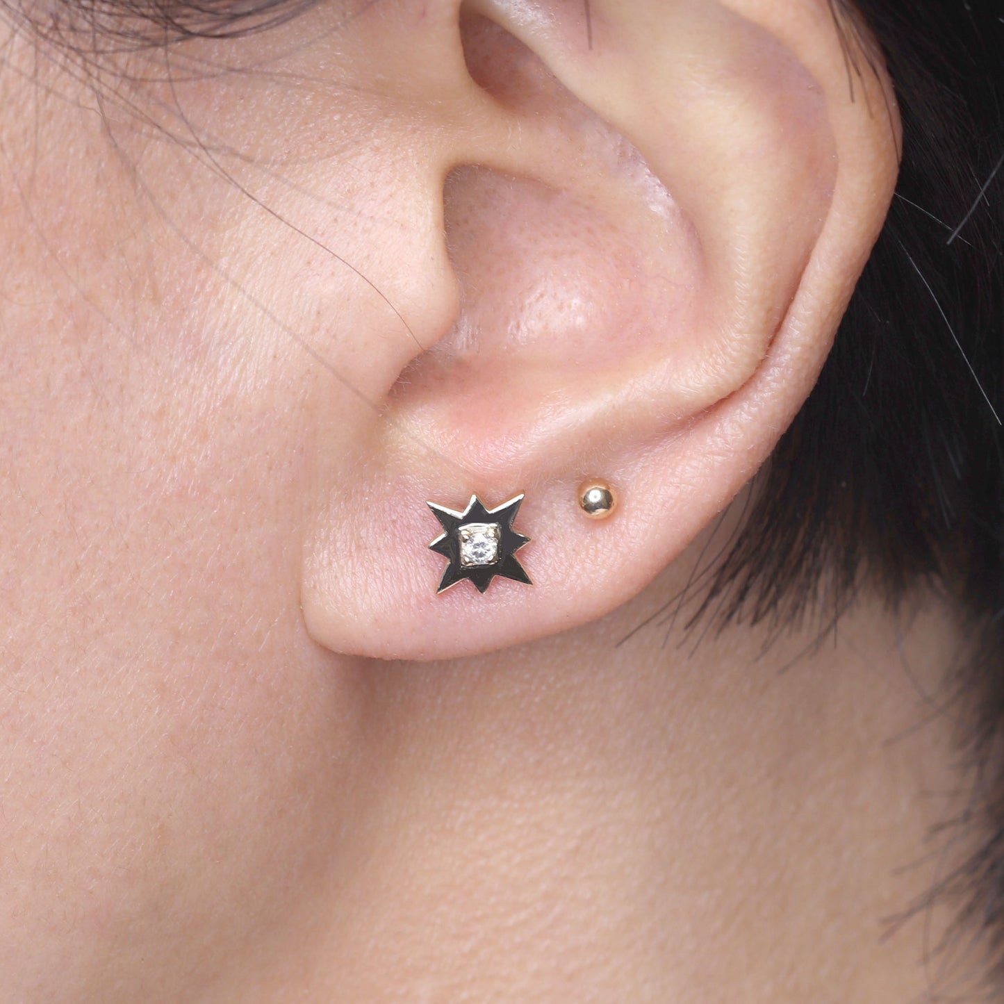 14K DIAMOND STAR EARRING