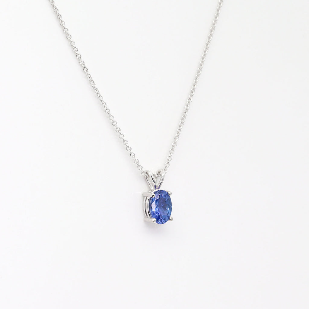 14K OVAL TANZANITE SOLITAIRE NECKLACE