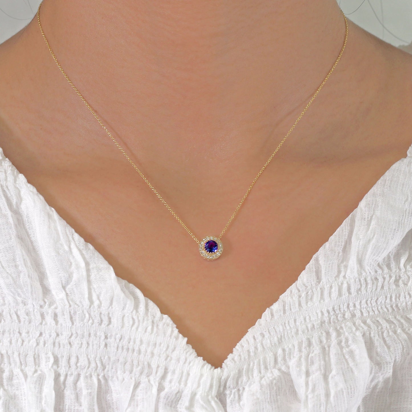 14K TANZANITE DIAMOND HALO VINTAGE NECKLACE