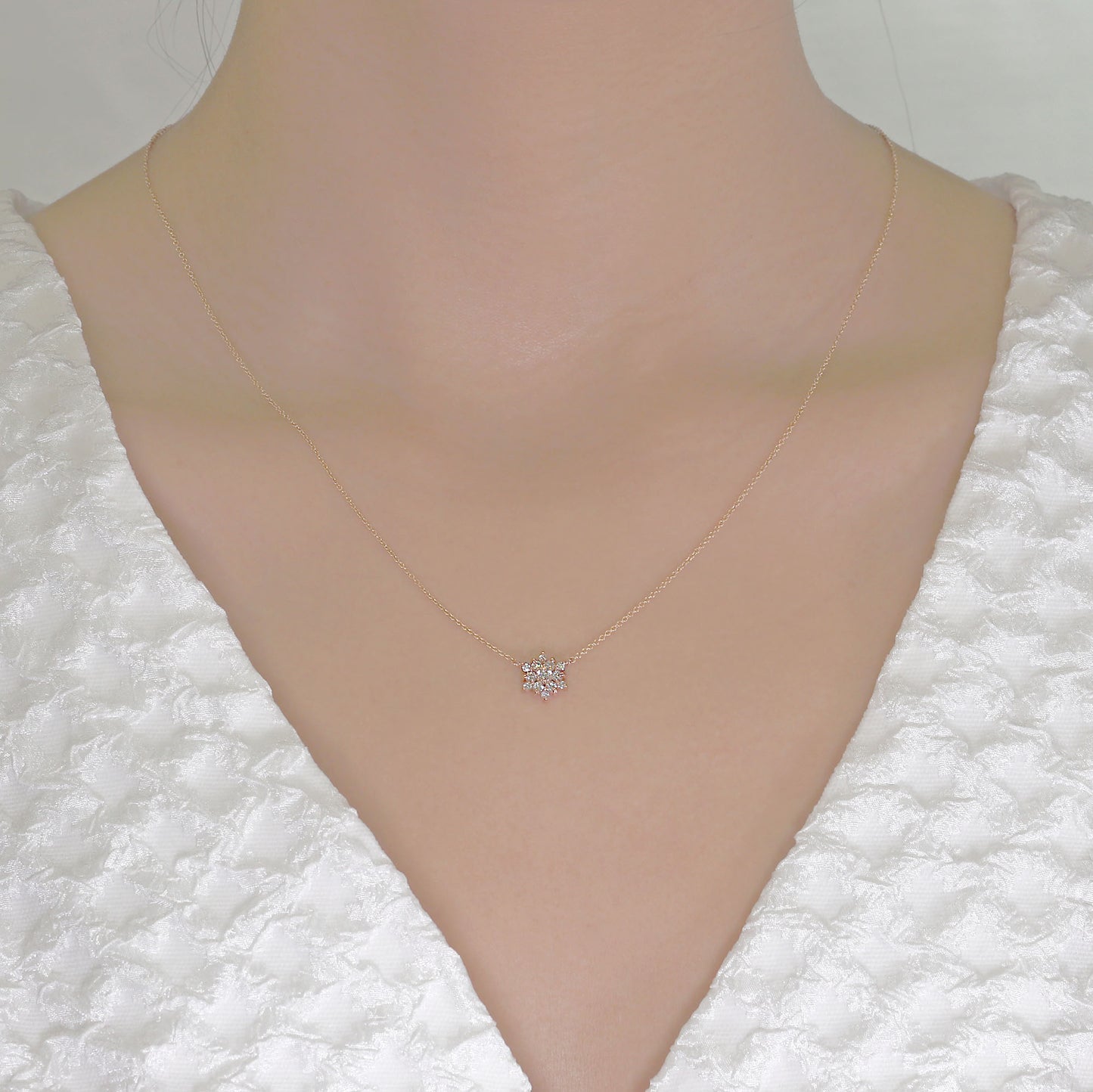 14K 0.38CT DIAMOND SNOWFLAKE NECKLACE