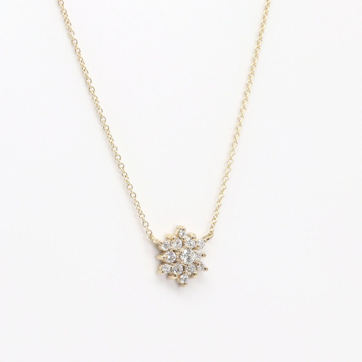 14K 0.38CT DIAMOND SNOWFLAKE NECKLACE