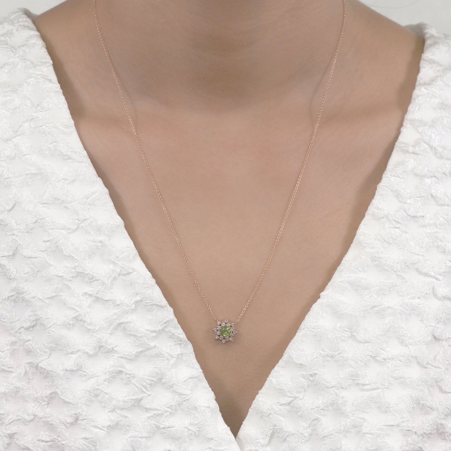 14K PERIDOT DIAMOND FLOWER NECKLACE