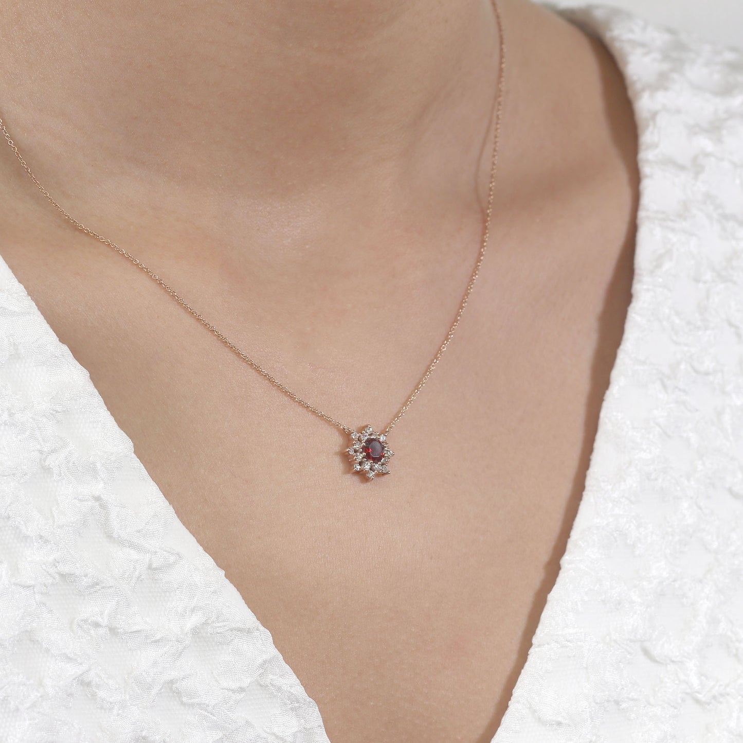 14K GARNET DIAMOND FLOWER NECKLACE