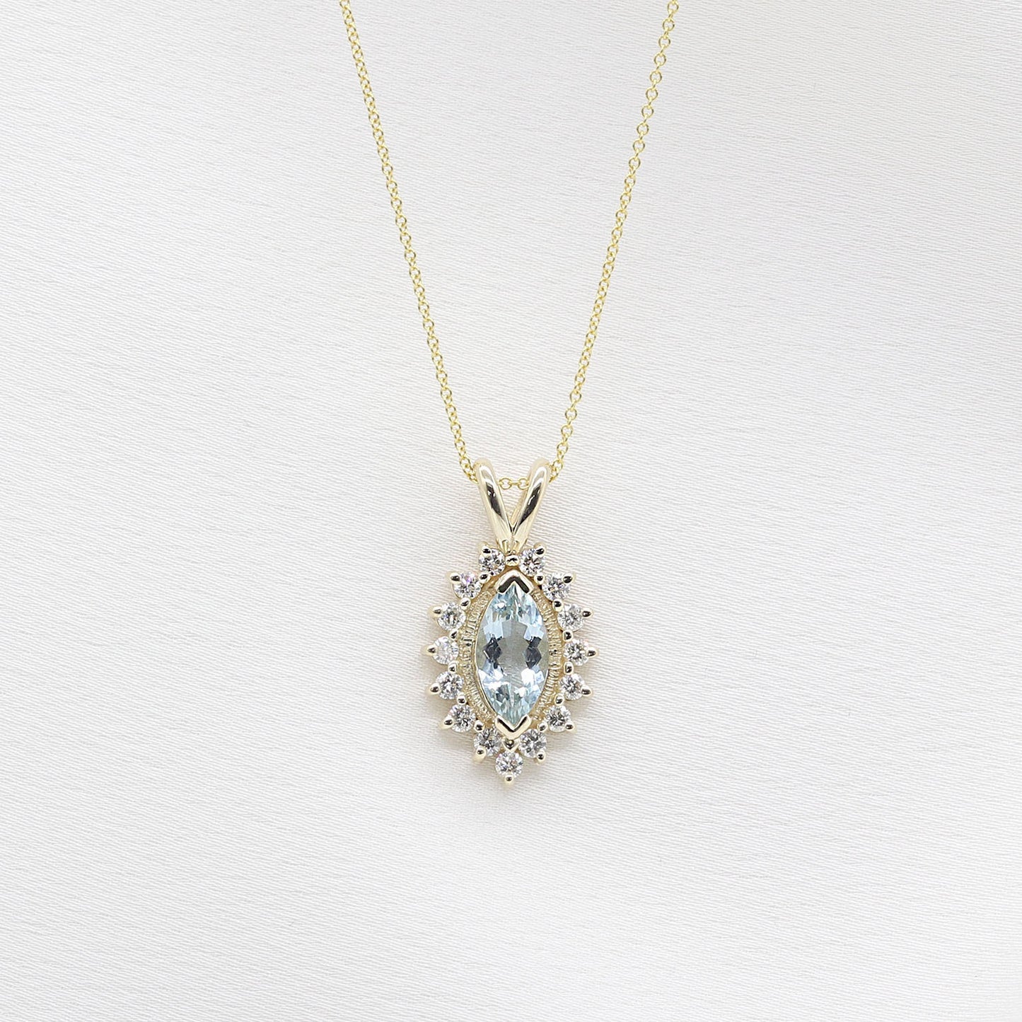 14k MARQUISE AQUAMARINE DIAMOND NECKLACE