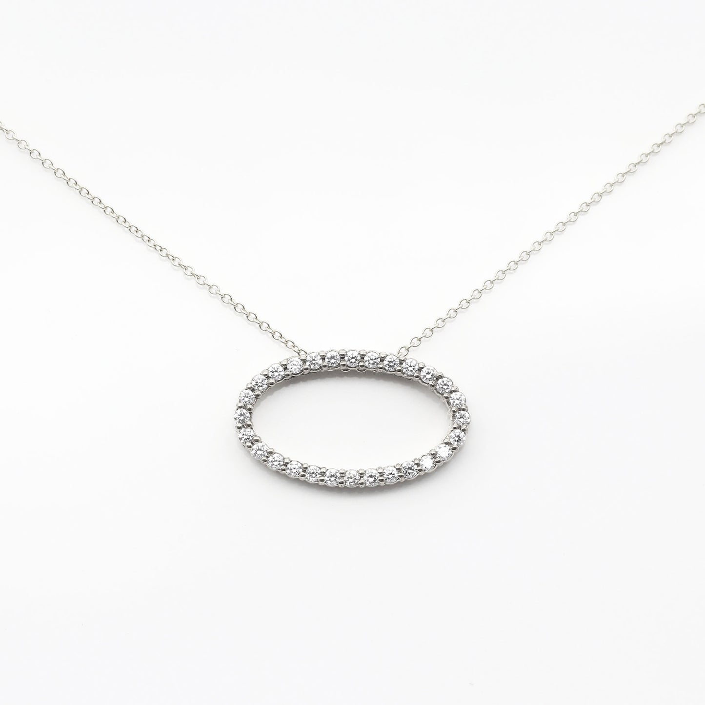 14K DIAMOND OVAL CIRCLE NECKLACE