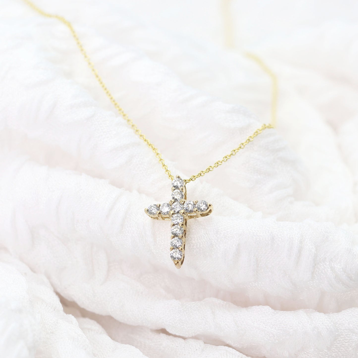 14K 0.38CT DIAMOND CROSS NECKLACE