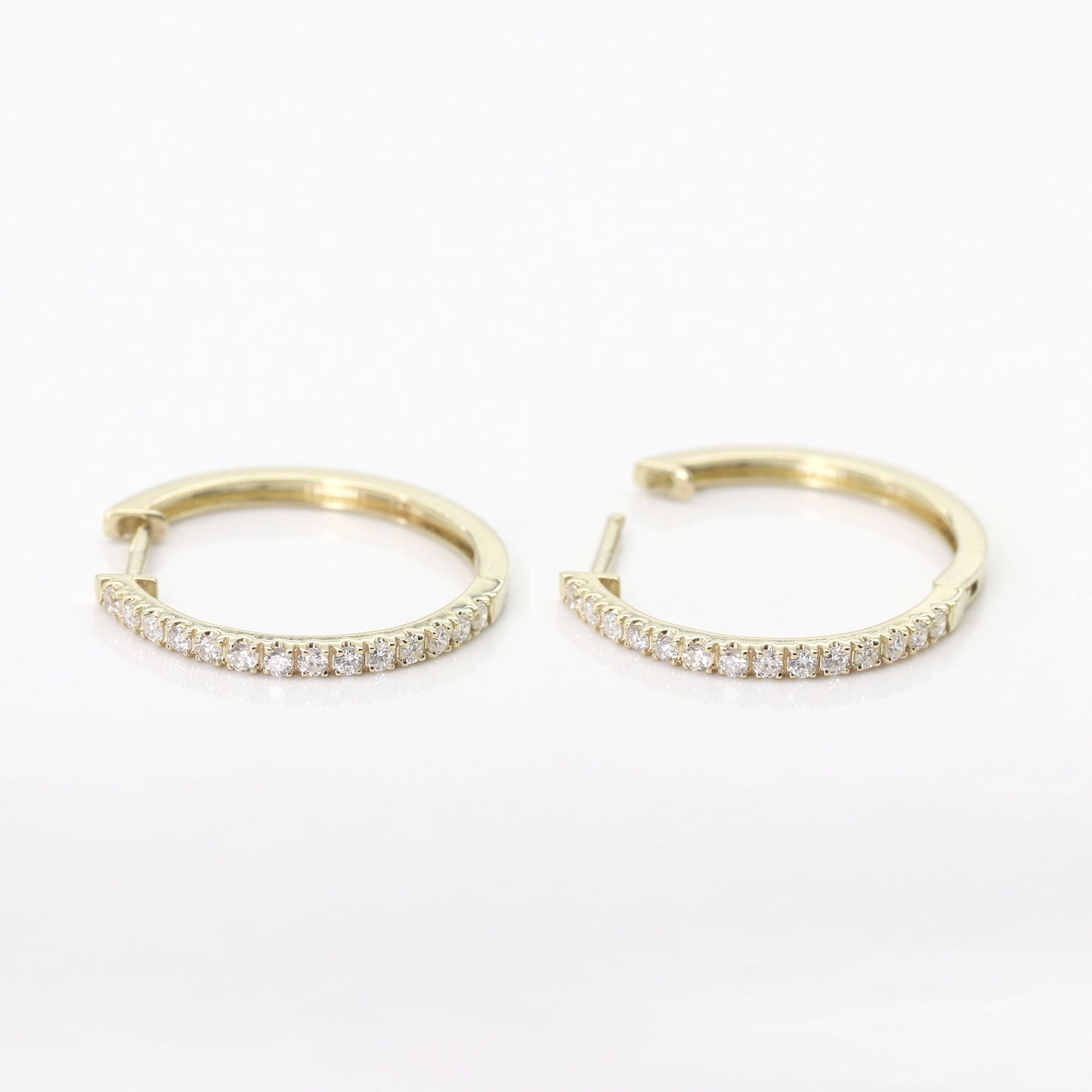 14K DIAMOND HOOP EARRING (0.19CT AS SINGLE)