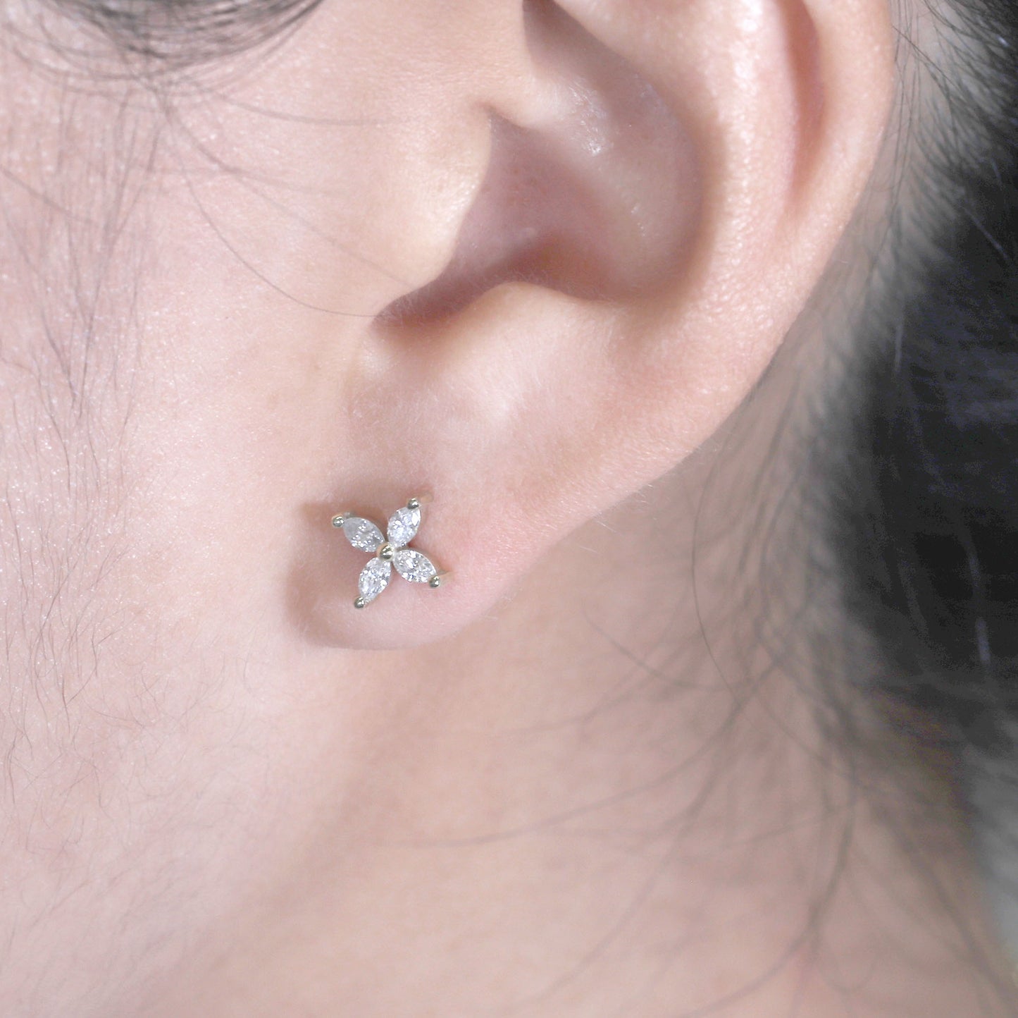 14K MARQUISE DIAMOND FLOWER STUD EARRING