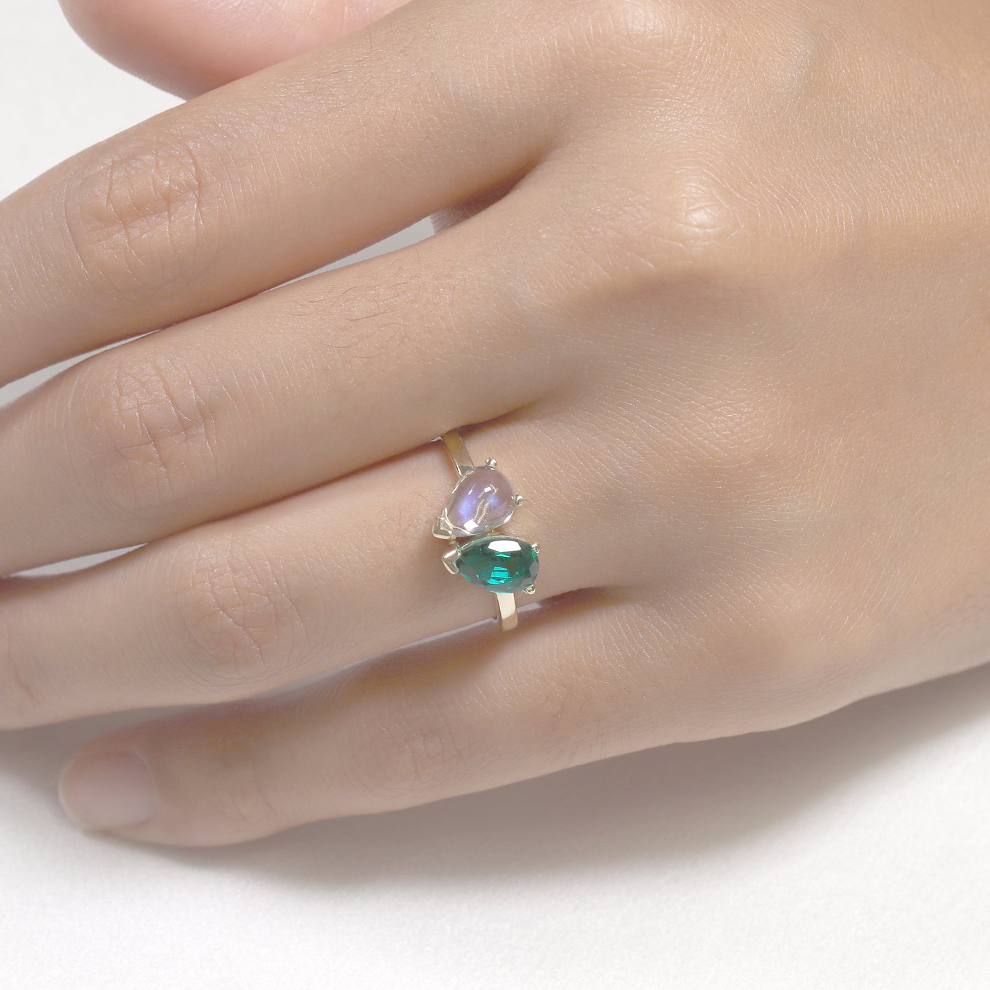 14K MOONSTONE LAB EMERALD TOI ET MOIE RING