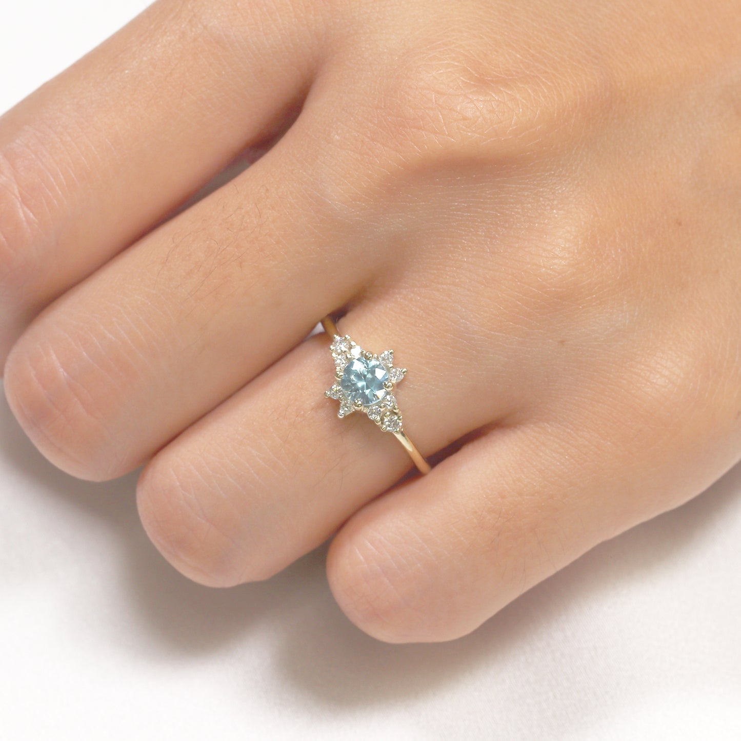 14K BLUE ZIRCON DIAMOND CLUSTER RING