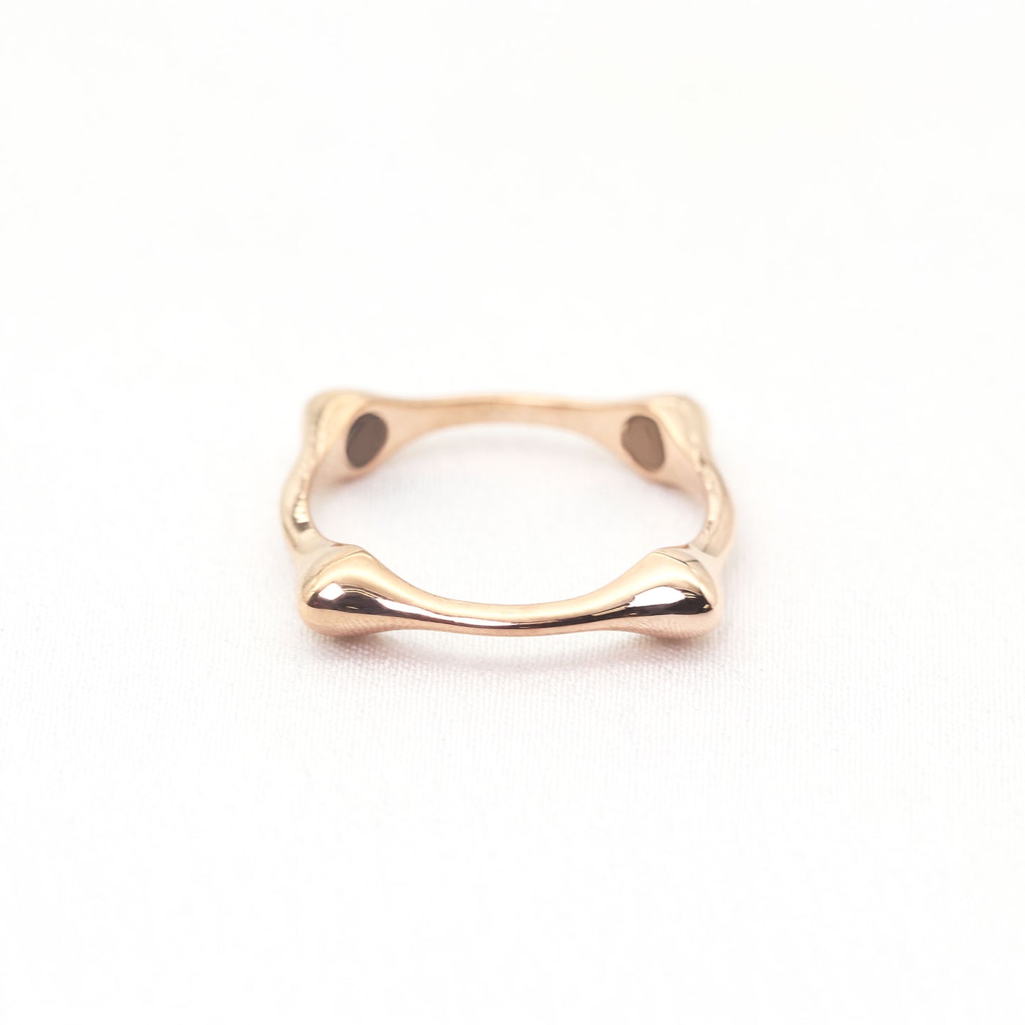 14K SQUARED POINT BAND