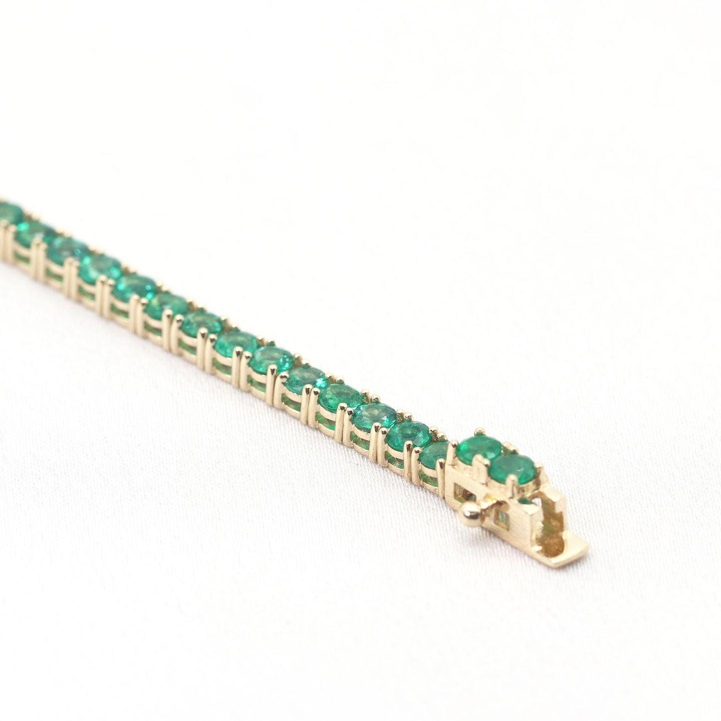 14k Gold Natural Emerald Tennis Bracelet