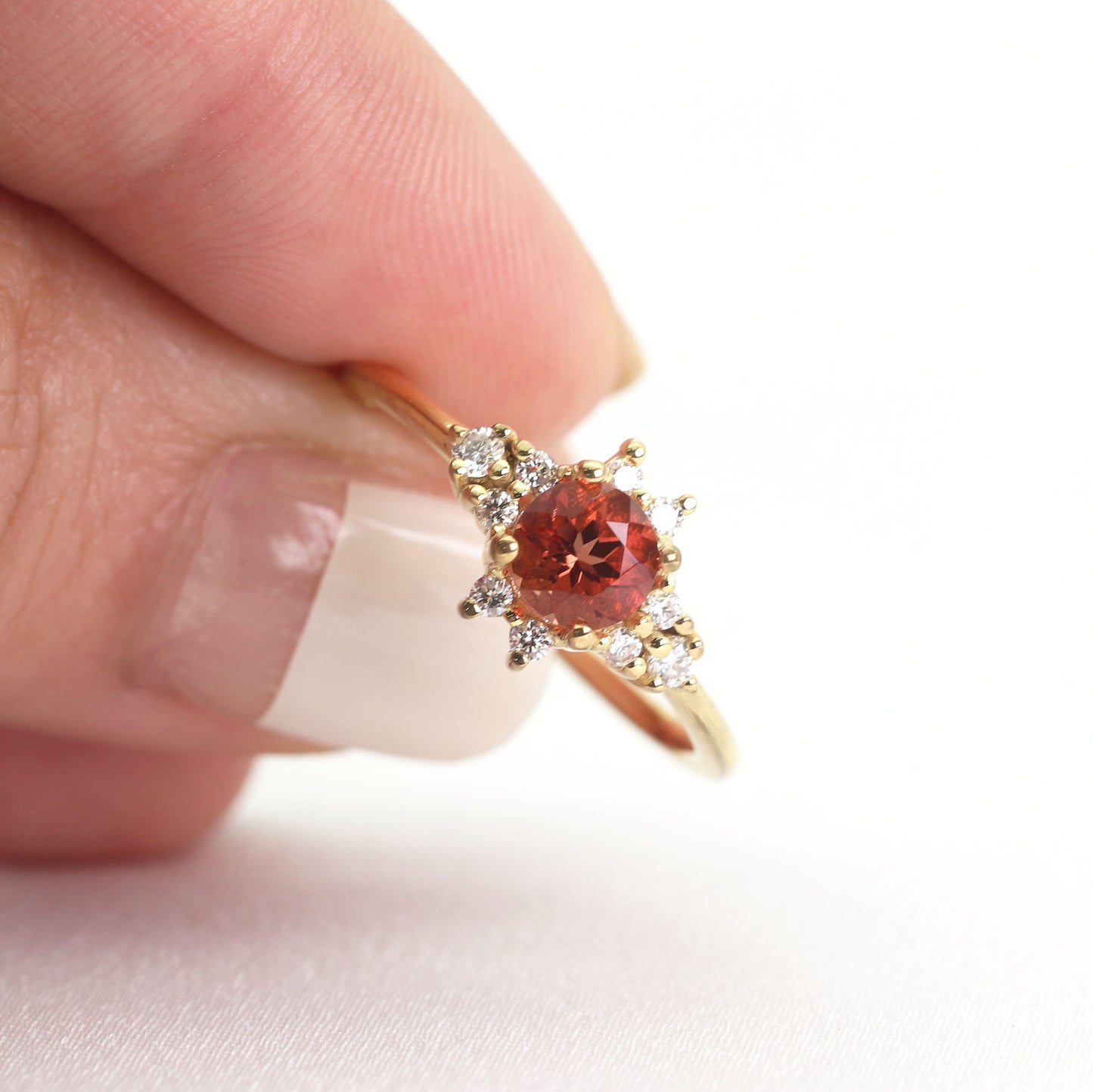 14K SUNSTONE DIAMOND CLUSTER RING