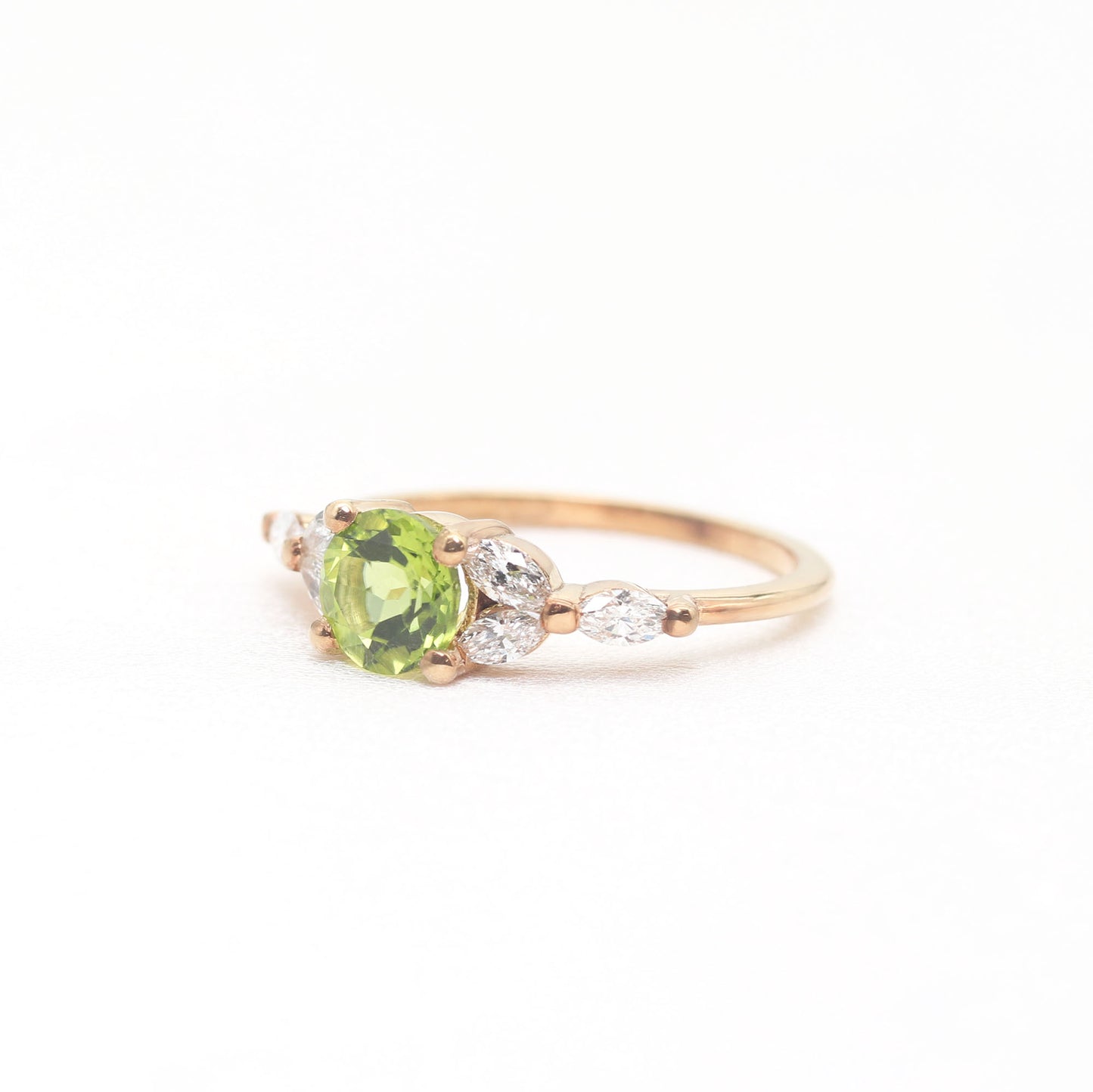 14K PERIDOT MARQUISE DIAMOND RING