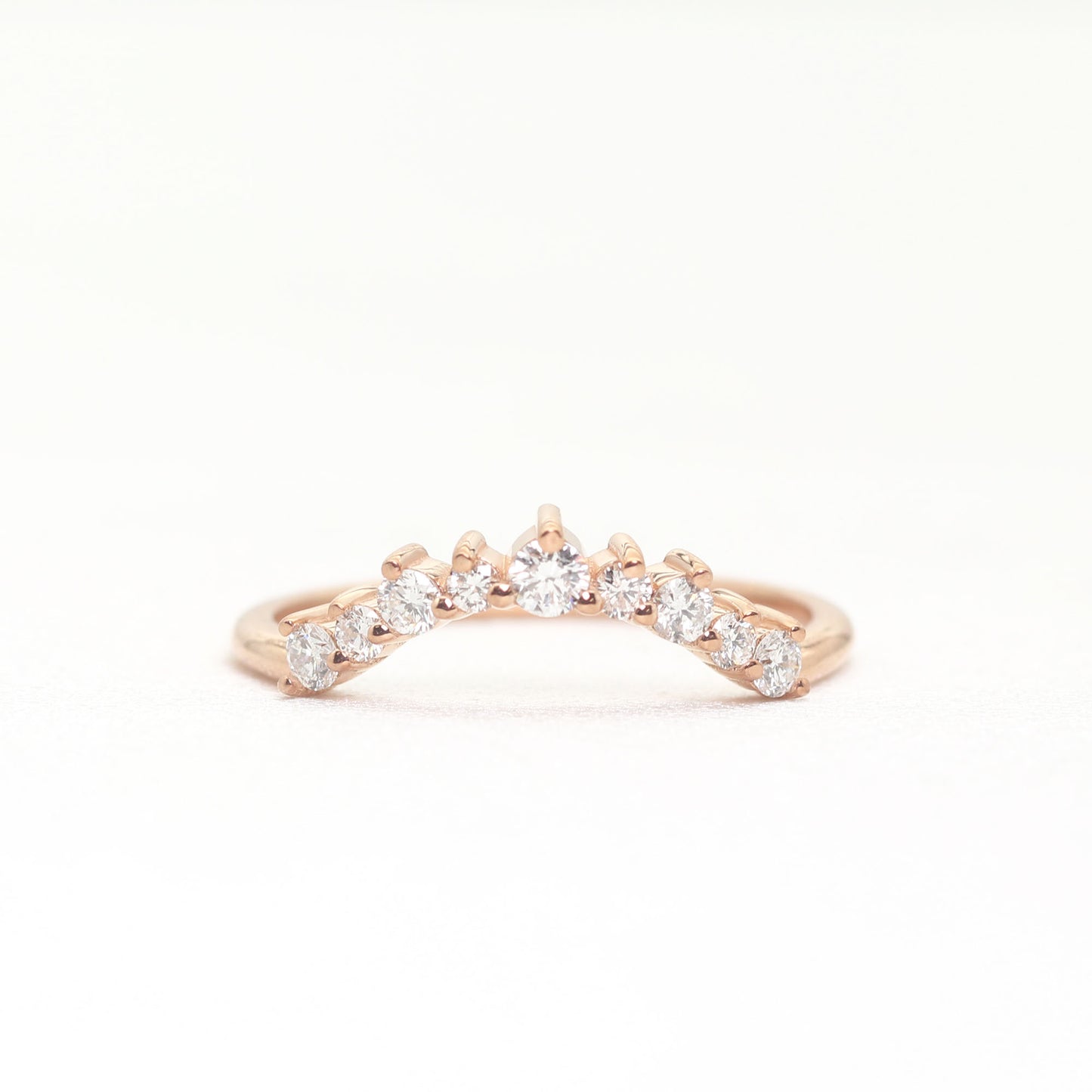 14K 0.27CT DIAMOND CURVED BAND