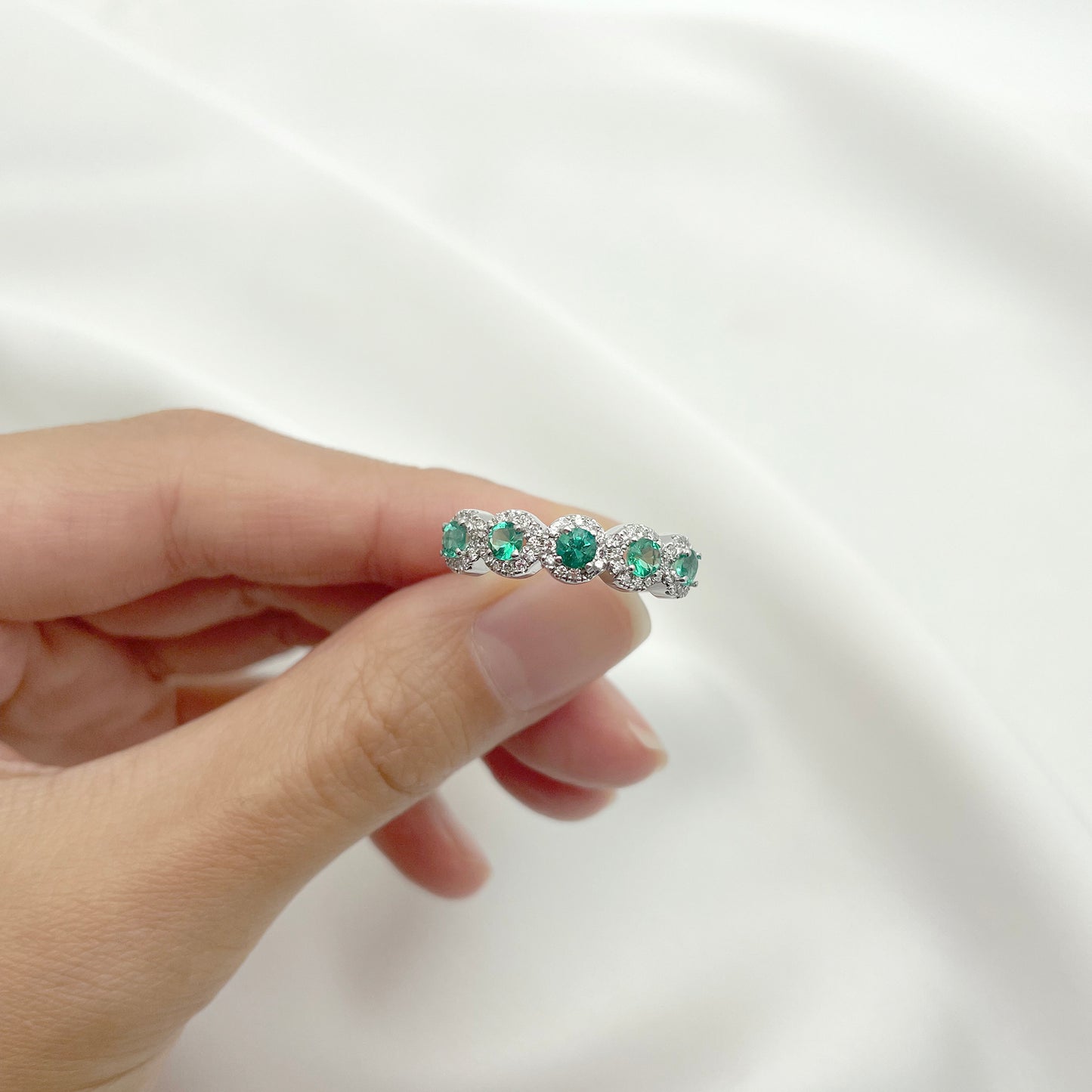 14K EMERALD 0.27CT DIAMOND HALO BAND