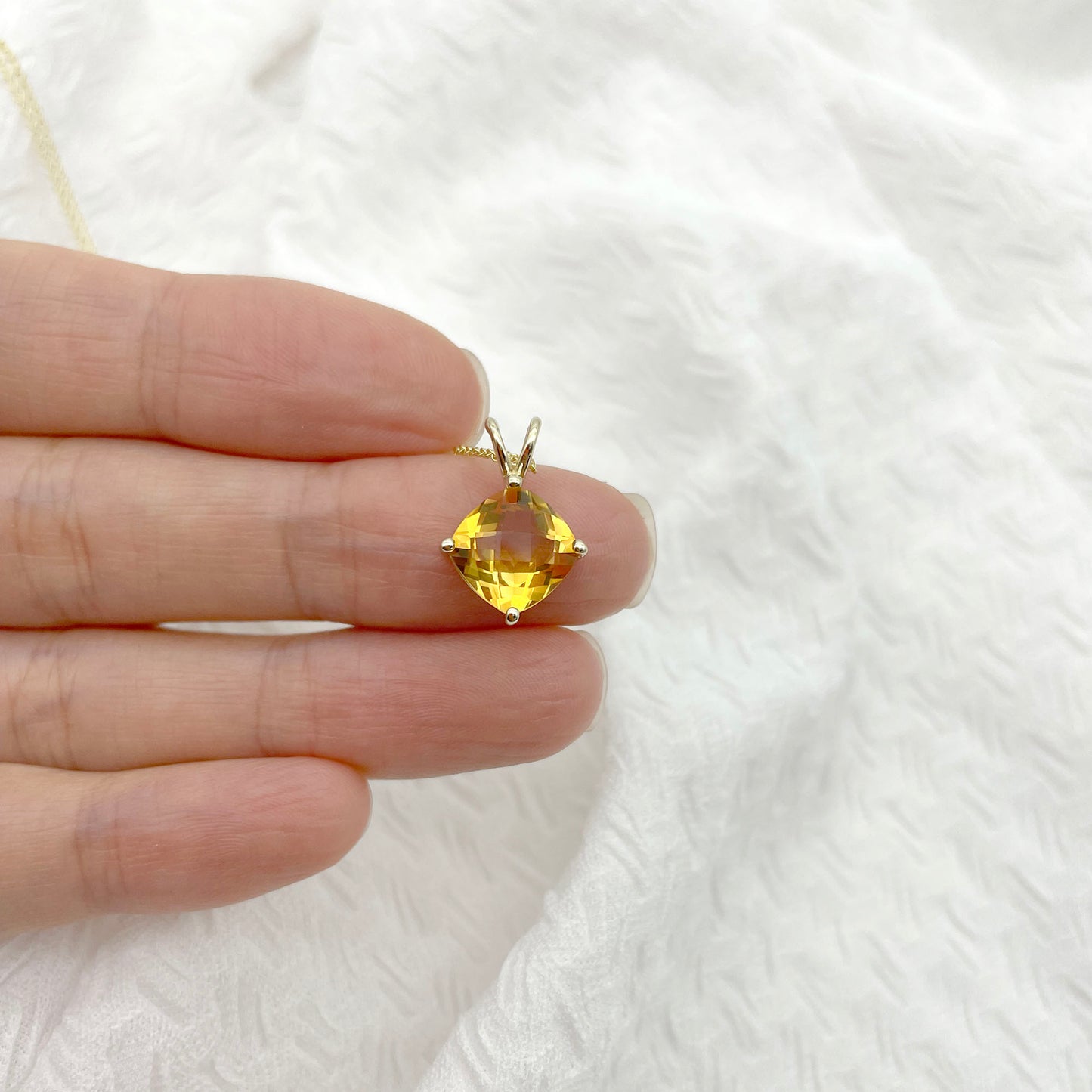 14K 9MM CITRINE RHOMBUS SOLITAIRE NECKLACE