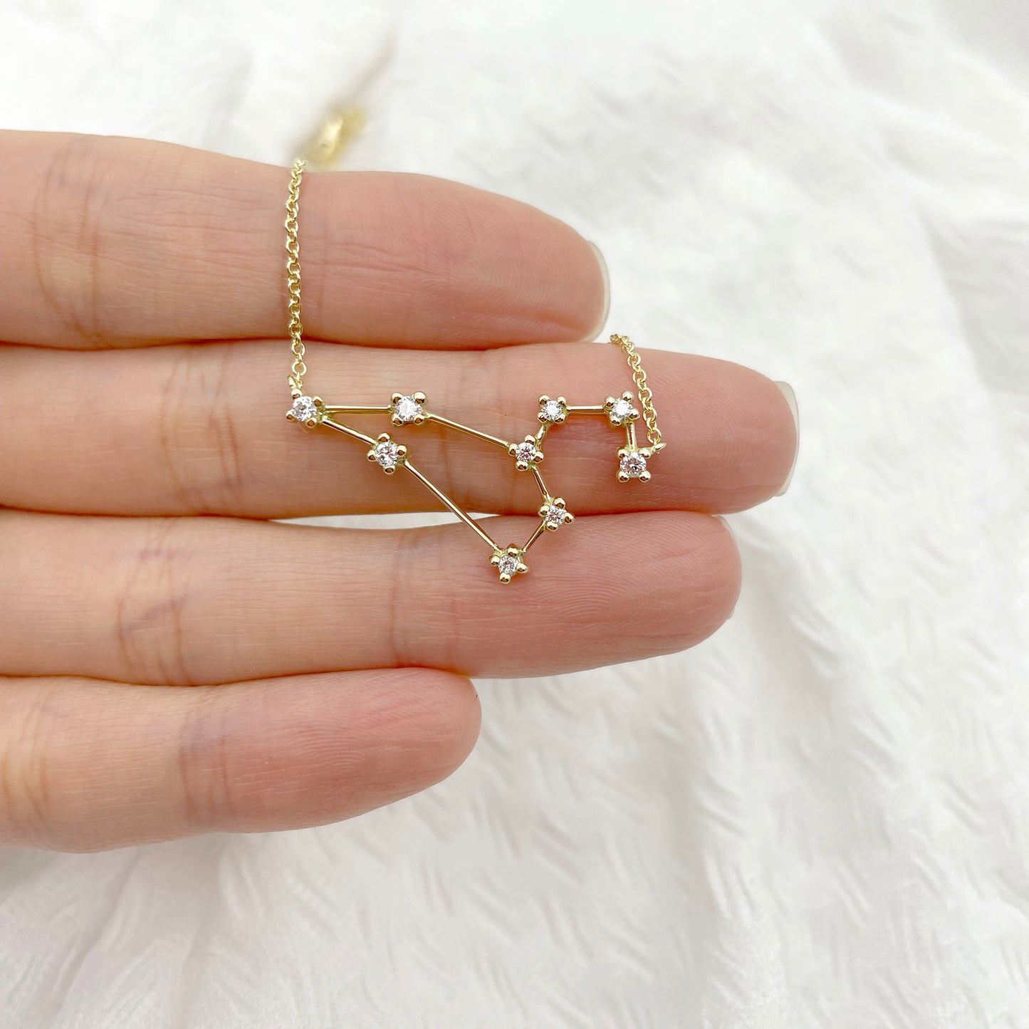 14K DIAMOND LEO ZODIAC SIGN NECKLACE