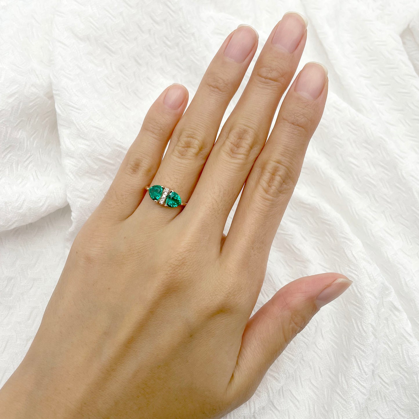 14K TRILLION LAB EMERALD DIAMOND RING