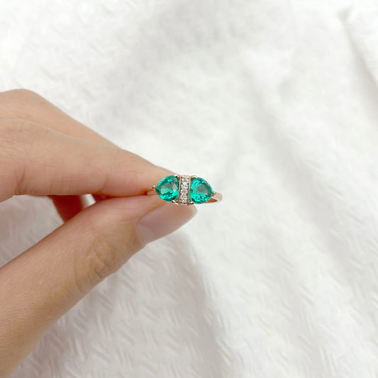 14K TRILLION LAB EMERALD DIAMOND RING