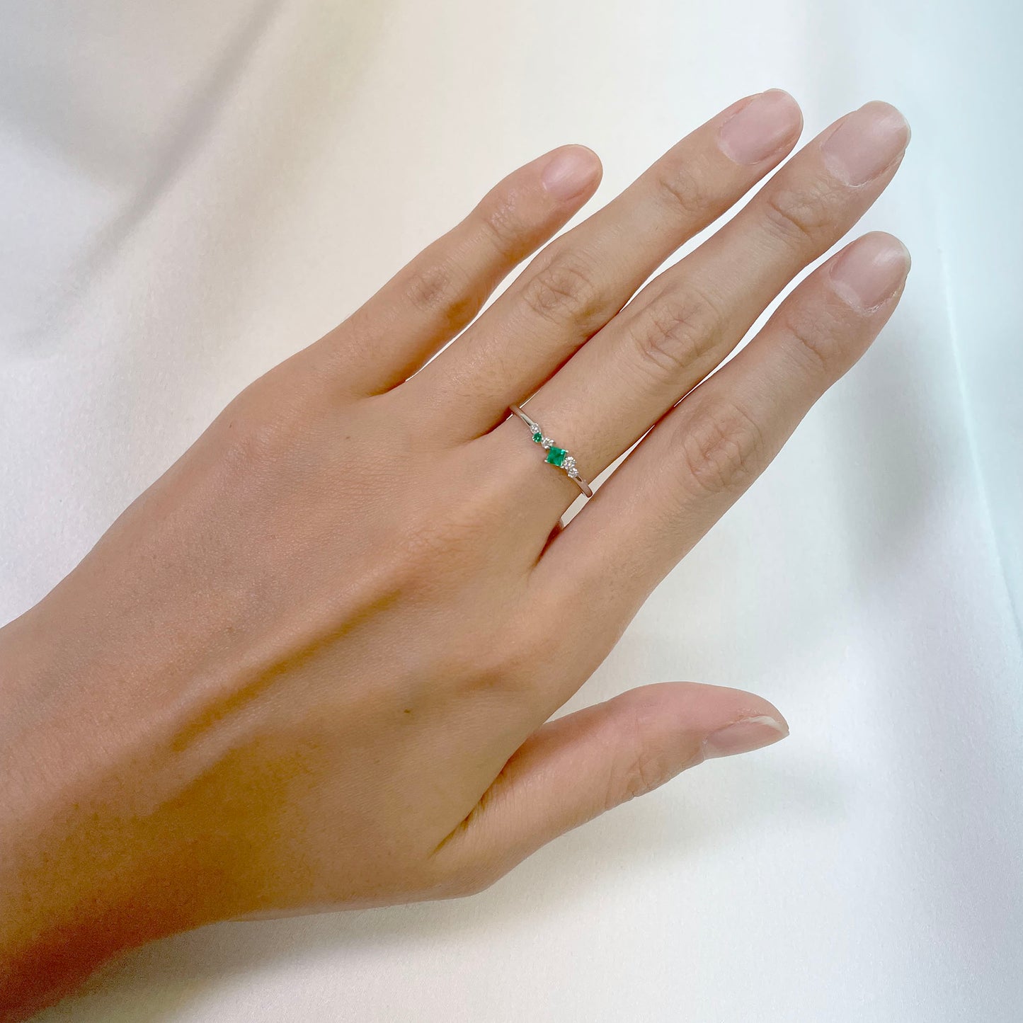 14K SQUARE EMERALD DIAMOND CLUSTER BAND