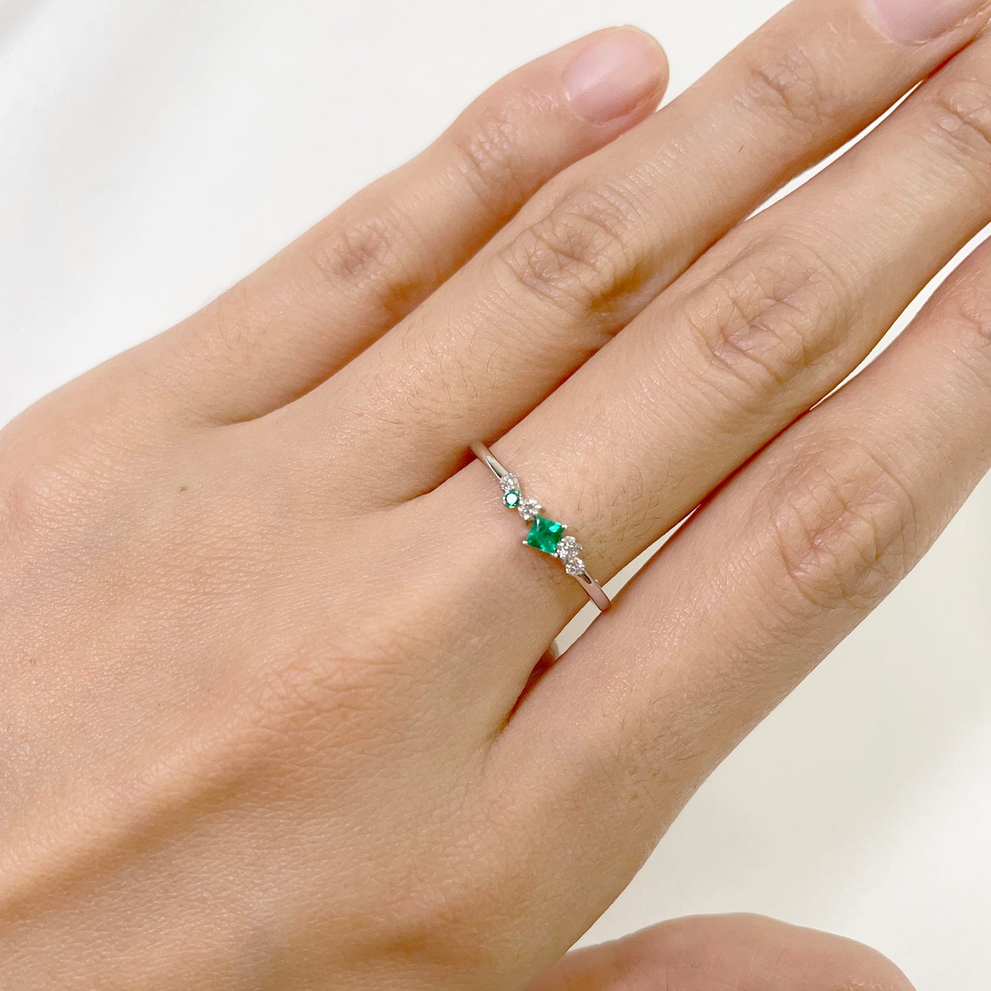 14K SQUARE EMERALD DIAMOND CLUSTER BAND