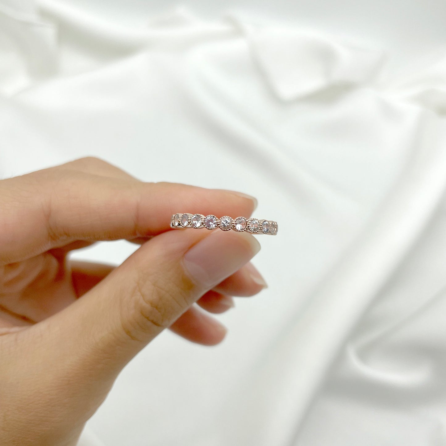 14K WHITE SAPPHIRE BEZEL MILGRAIN HALF ETERNITY BAND