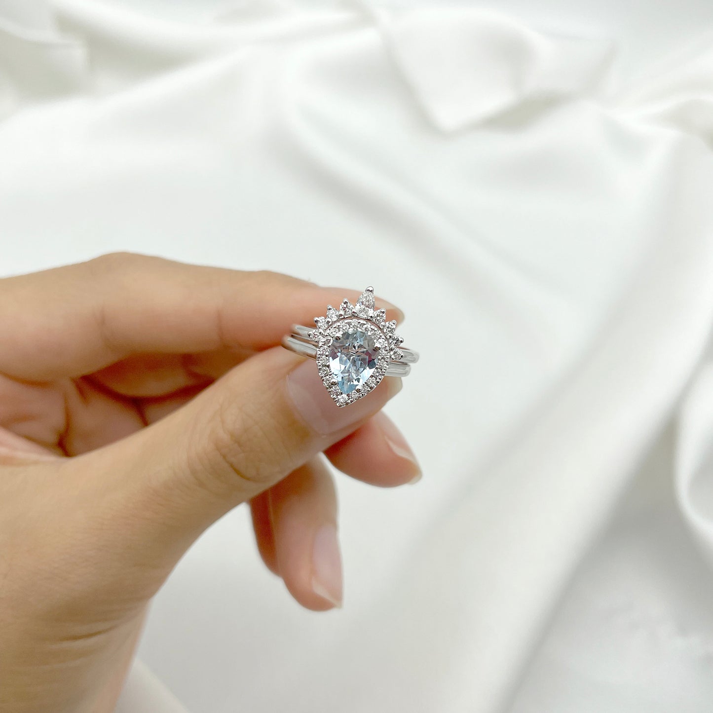 14K AQUAMARINE DIAMOND HALO CROWN BAND 2 RING SET