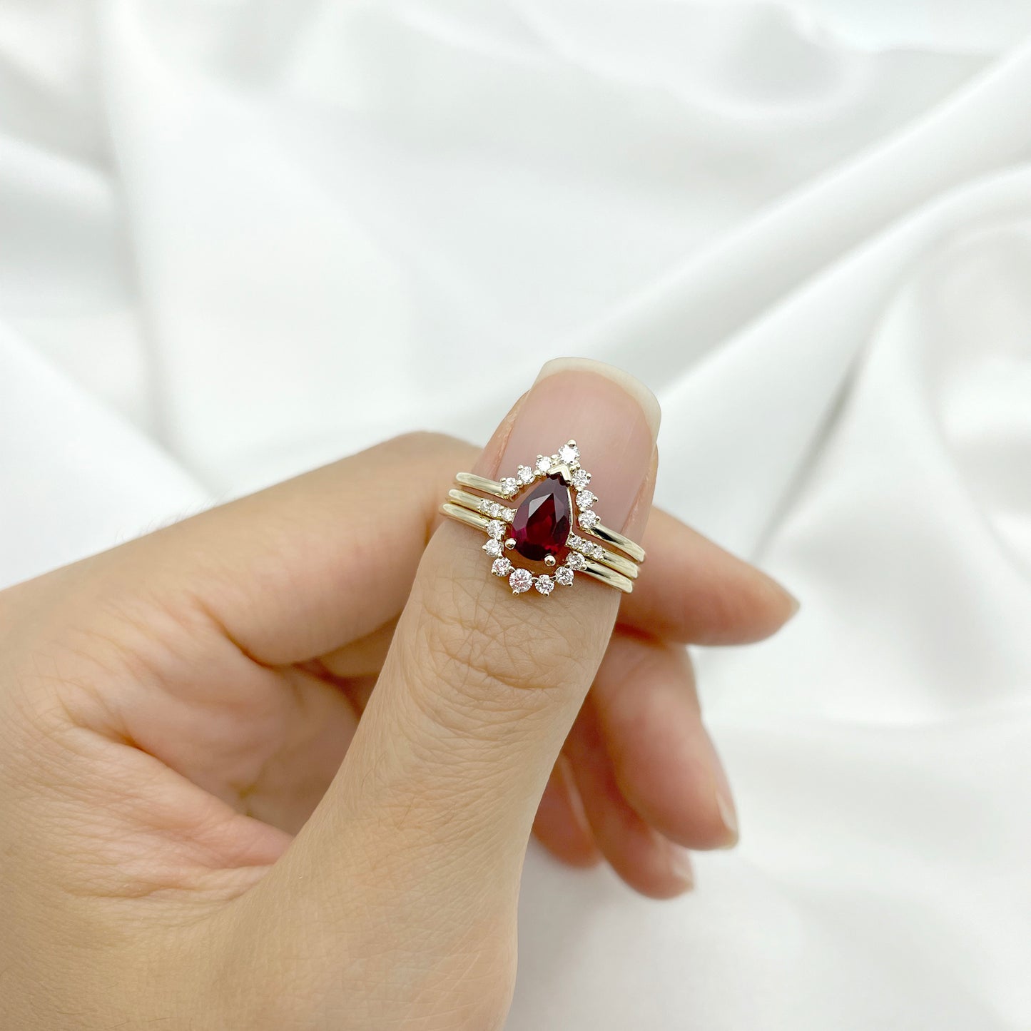 14K LAB RUBY RING DIAMOND V BAND 3 RING SET