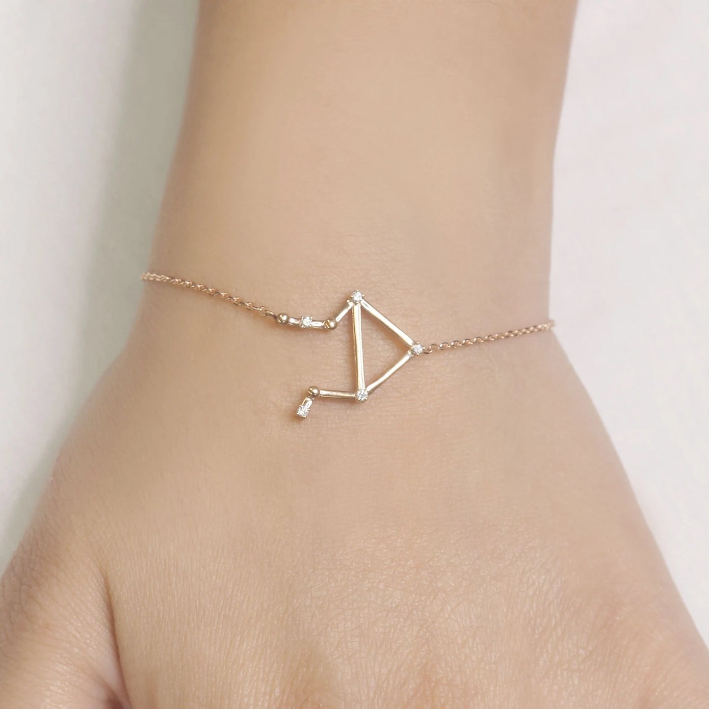 14K DIAMOND LIBRA ZODIAC SIGN BRACELET