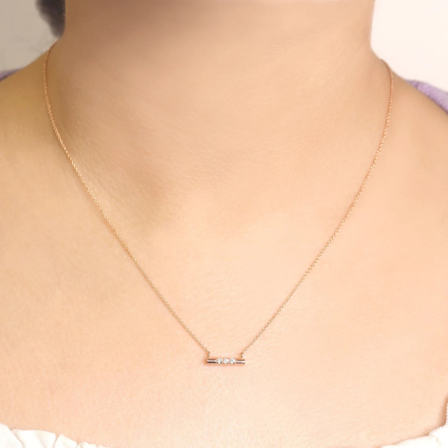 14K DIAMOND CIRCULAR BAR NECKLACE