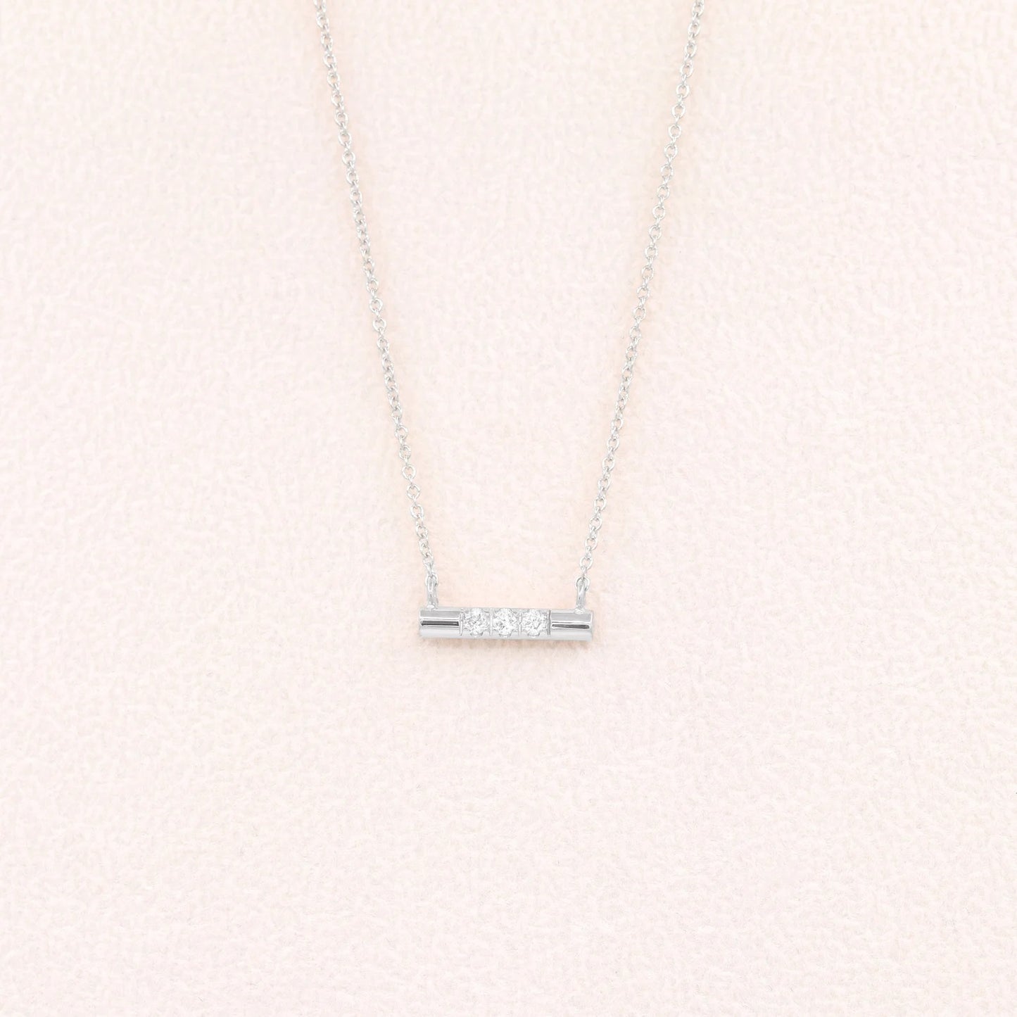 14K DIAMOND CIRCULAR BAR NECKLACE