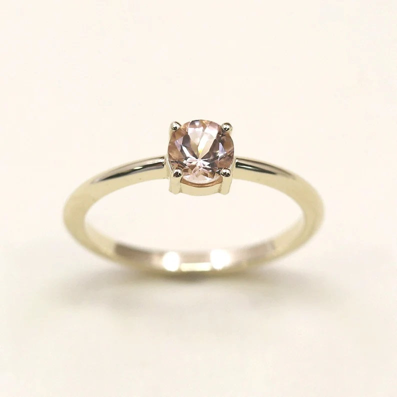 14K MORGANITE SOLITAIRE RING