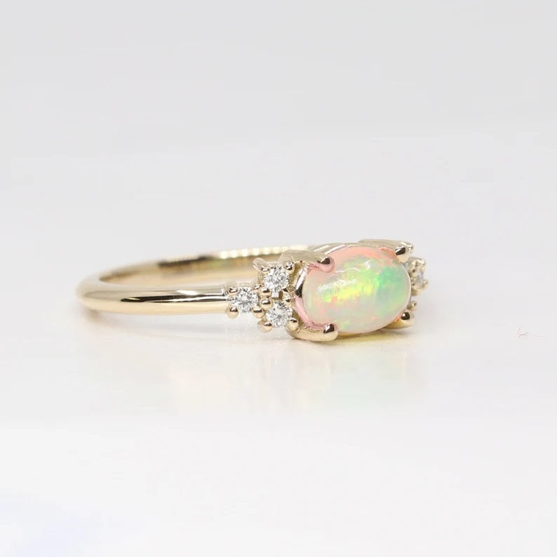 14K OVAL OPAL DIAMOND CLUSTER RING