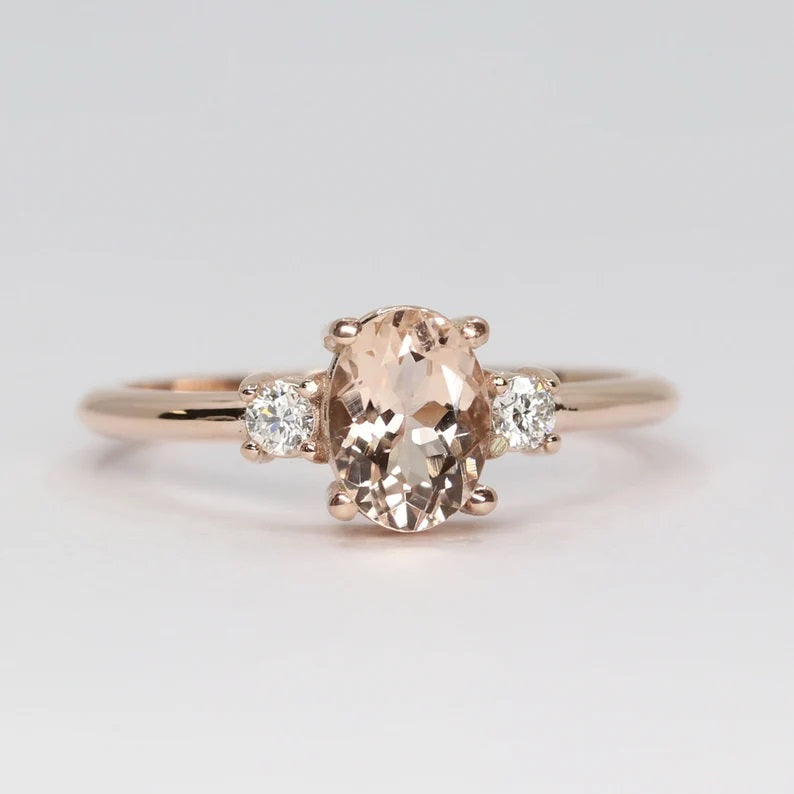 14K OVAL MORGANITE 0.10CT DIAMOND RING