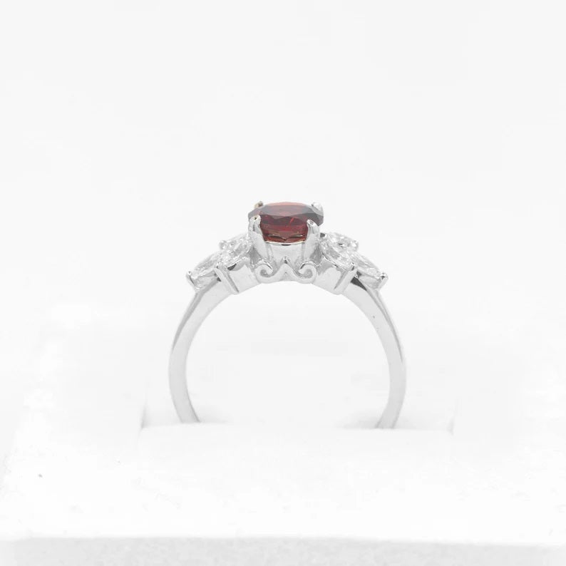 14K GARNET MARQUISE DIAMOND RING