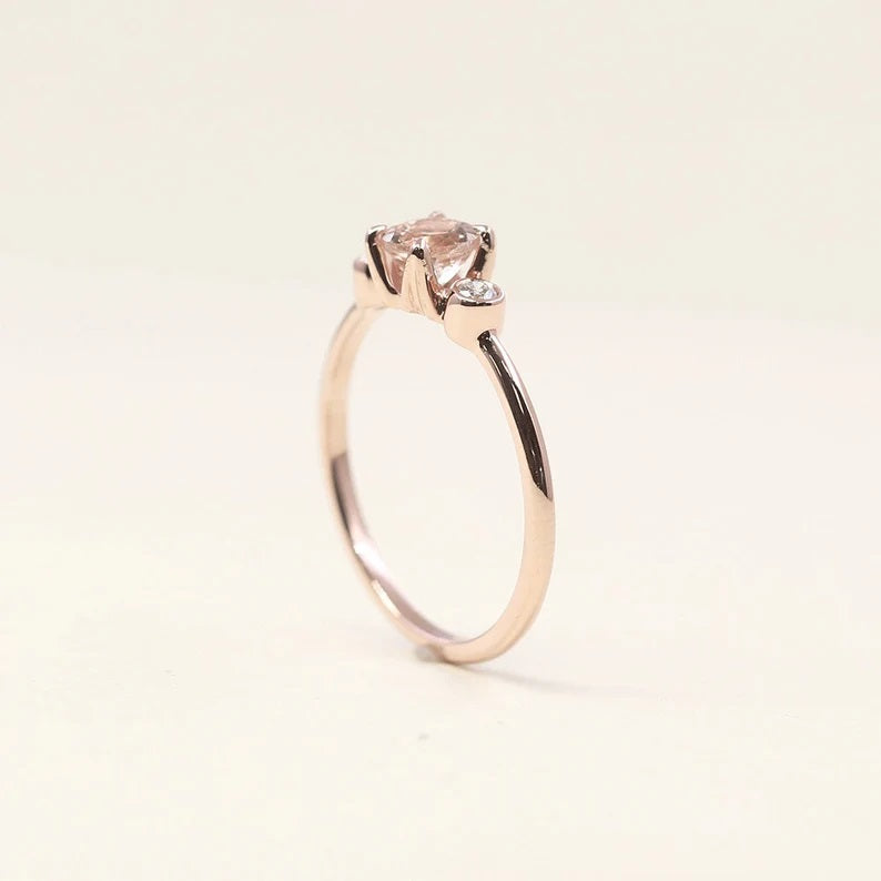 14K MORGANITE DIAMOND BEZEL RING