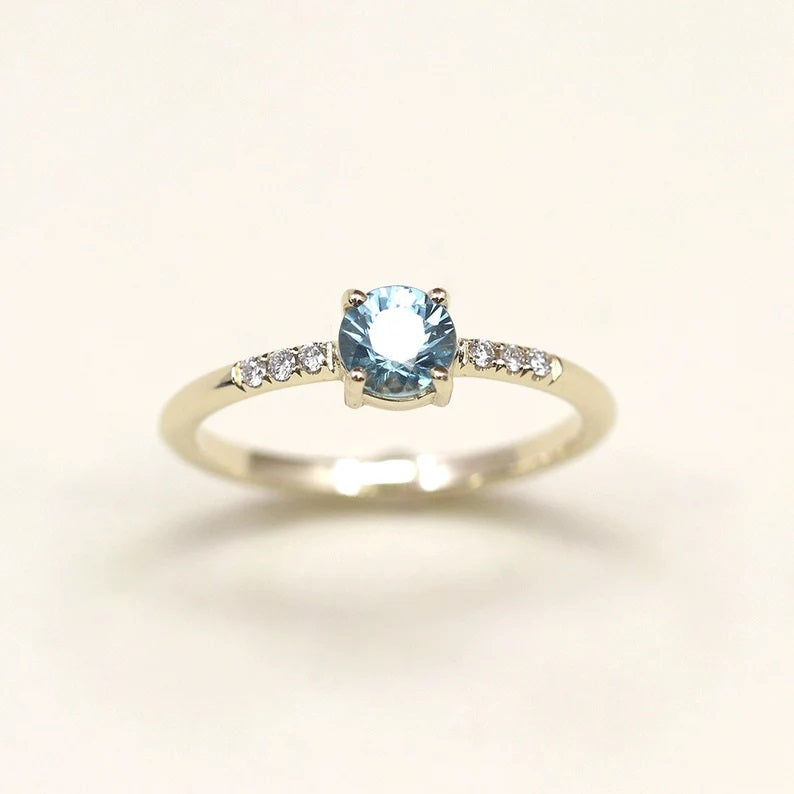 14K ROUND BLUE ZIRCON DIAMOND RING