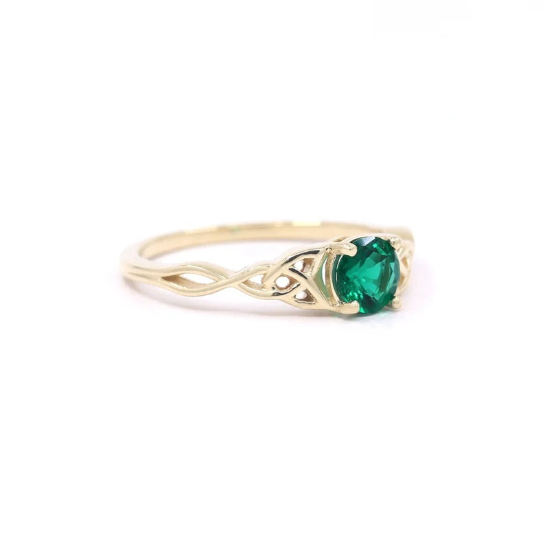 14K LAB EMERALD TWIST RING