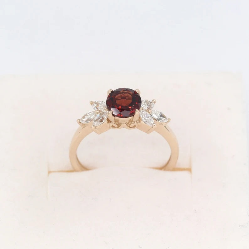 14K GARNET MARQUISE DIAMOND RING