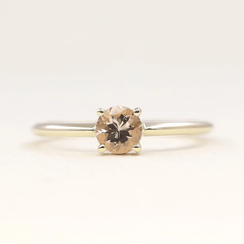 14K MORGANITE SOLITAIRE RING