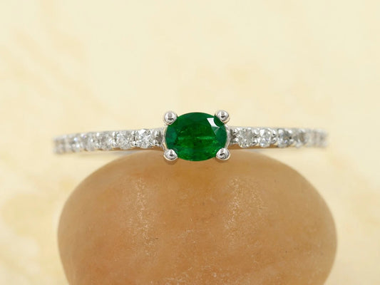 14K OVAL EMERALD DIAMOND RING