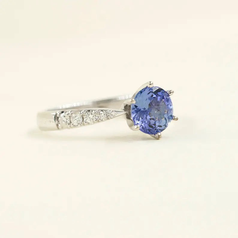 14K TANZANITE DIAMOND SOLITAIRE RING