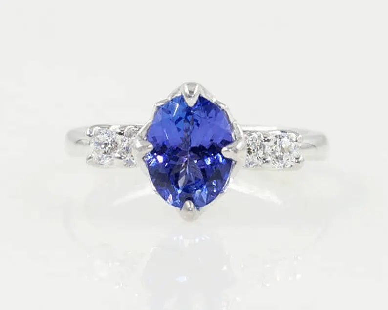 14K OVAL TANZANITE DIAMOND RING