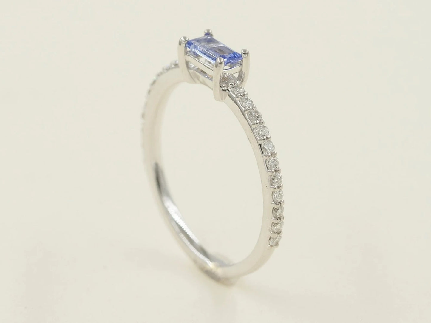 14K BAGUETTE TANZANITE DIAMOND RING