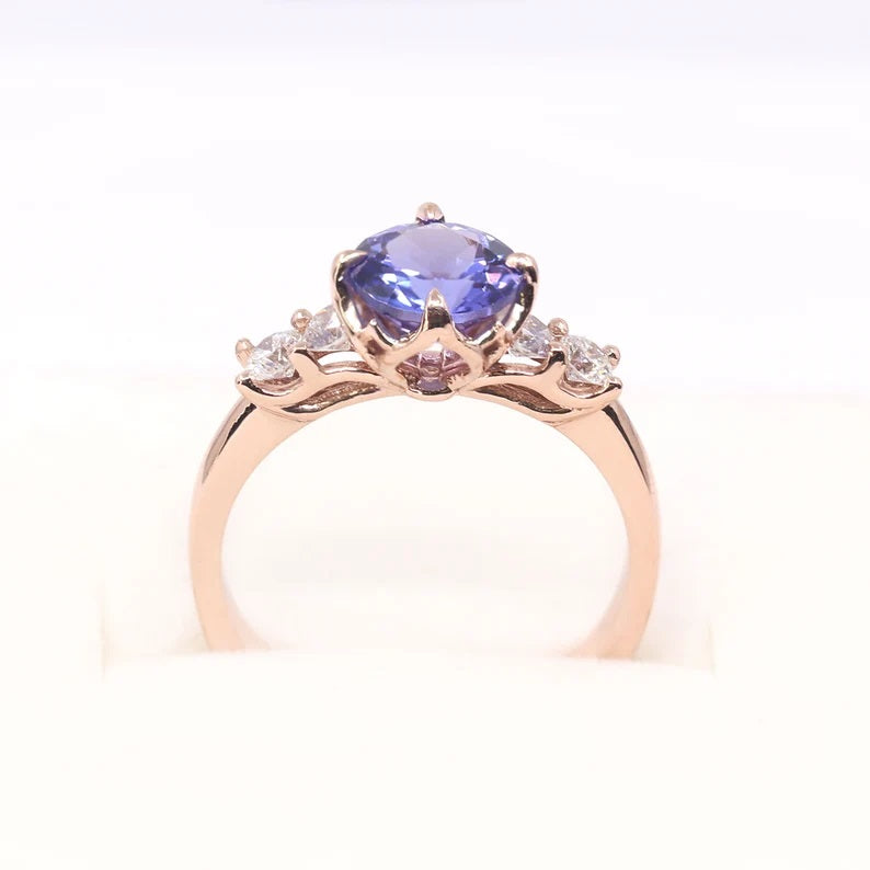 14K TANZANITE DIAMOND RING